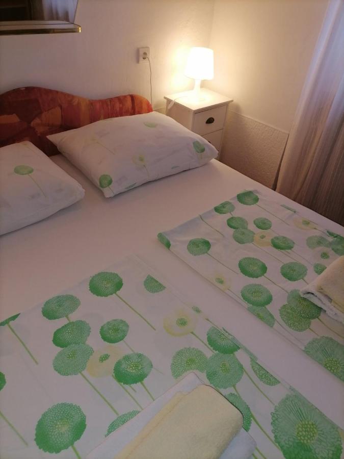 Rooms Mara Skradin Exterior foto