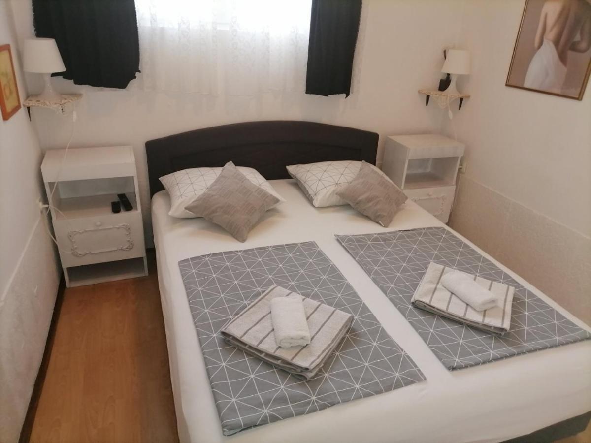Rooms Mara Skradin Exterior foto