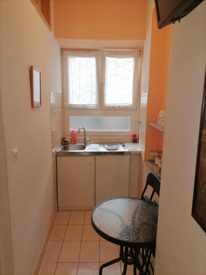 Rooms Mara Skradin Exterior foto