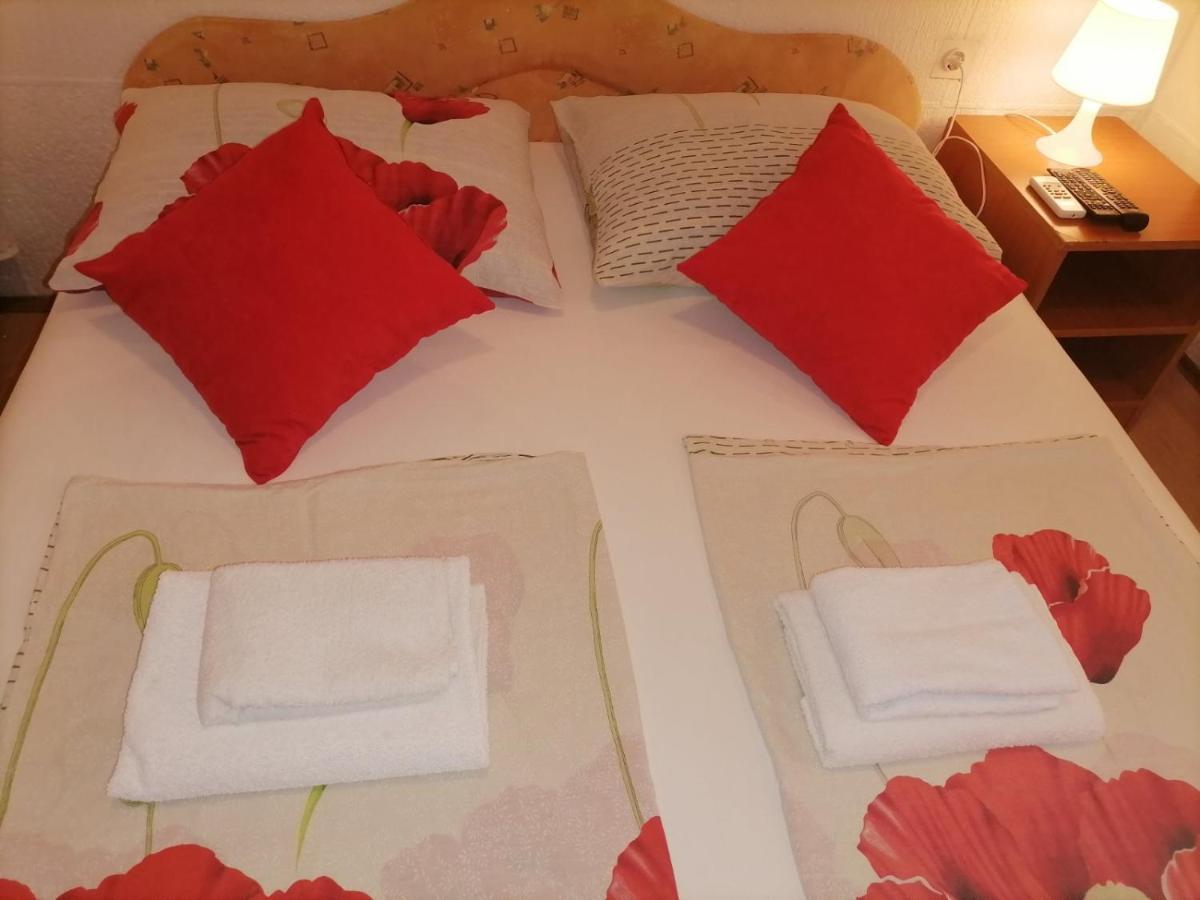 Rooms Mara Skradin Exterior foto
