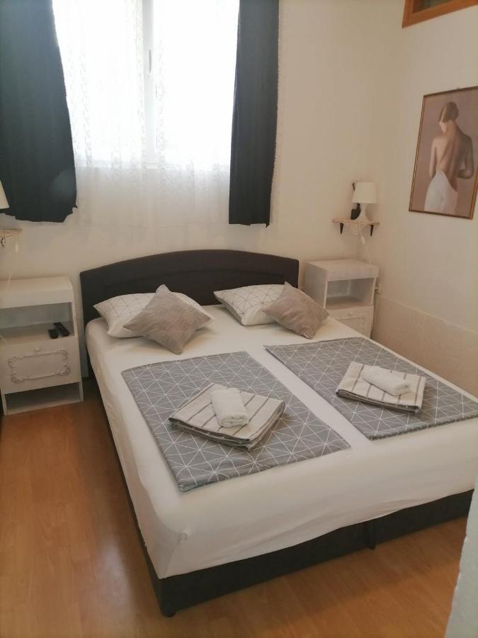 Rooms Mara Skradin Exterior foto