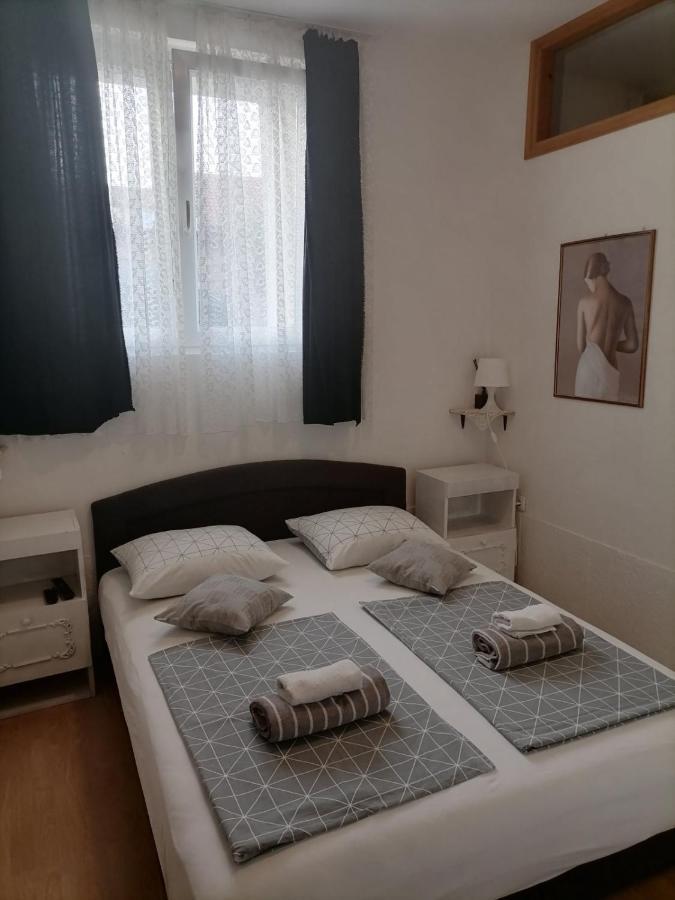 Rooms Mara Skradin Exterior foto
