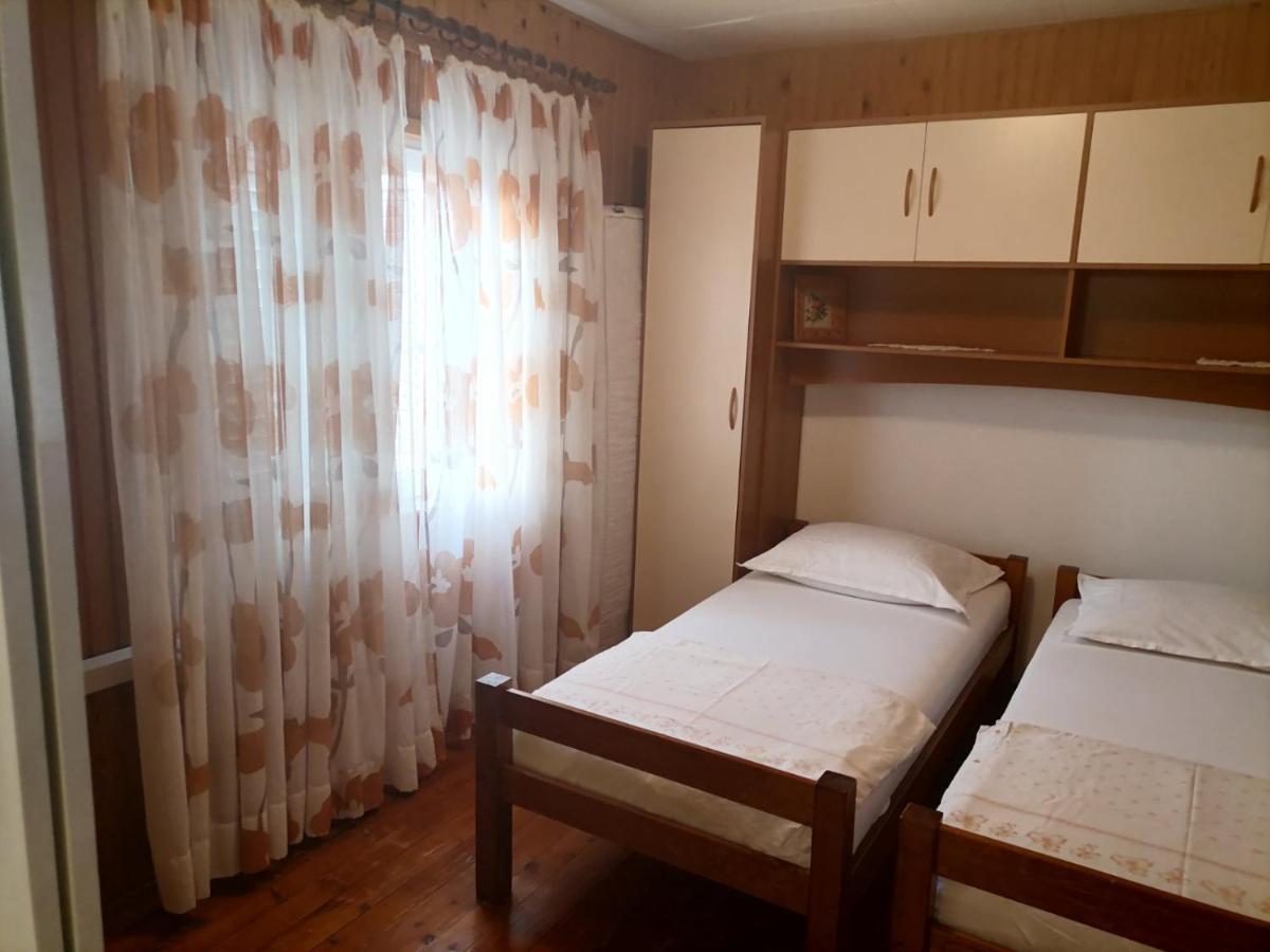 Rooms Mara Skradin Exterior foto