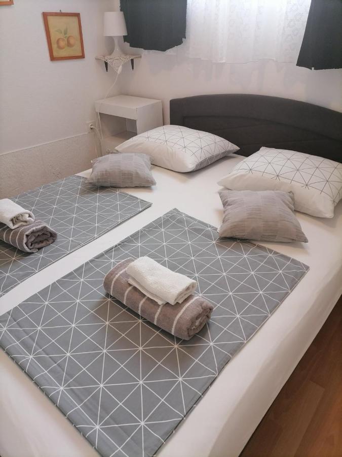Rooms Mara Skradin Exterior foto