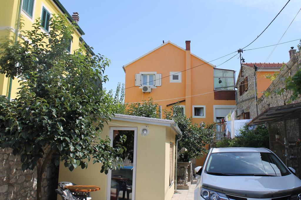 Rooms Mara Skradin Exterior foto